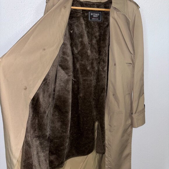 Men's Tan Trench Coat - Picture 5 of 15